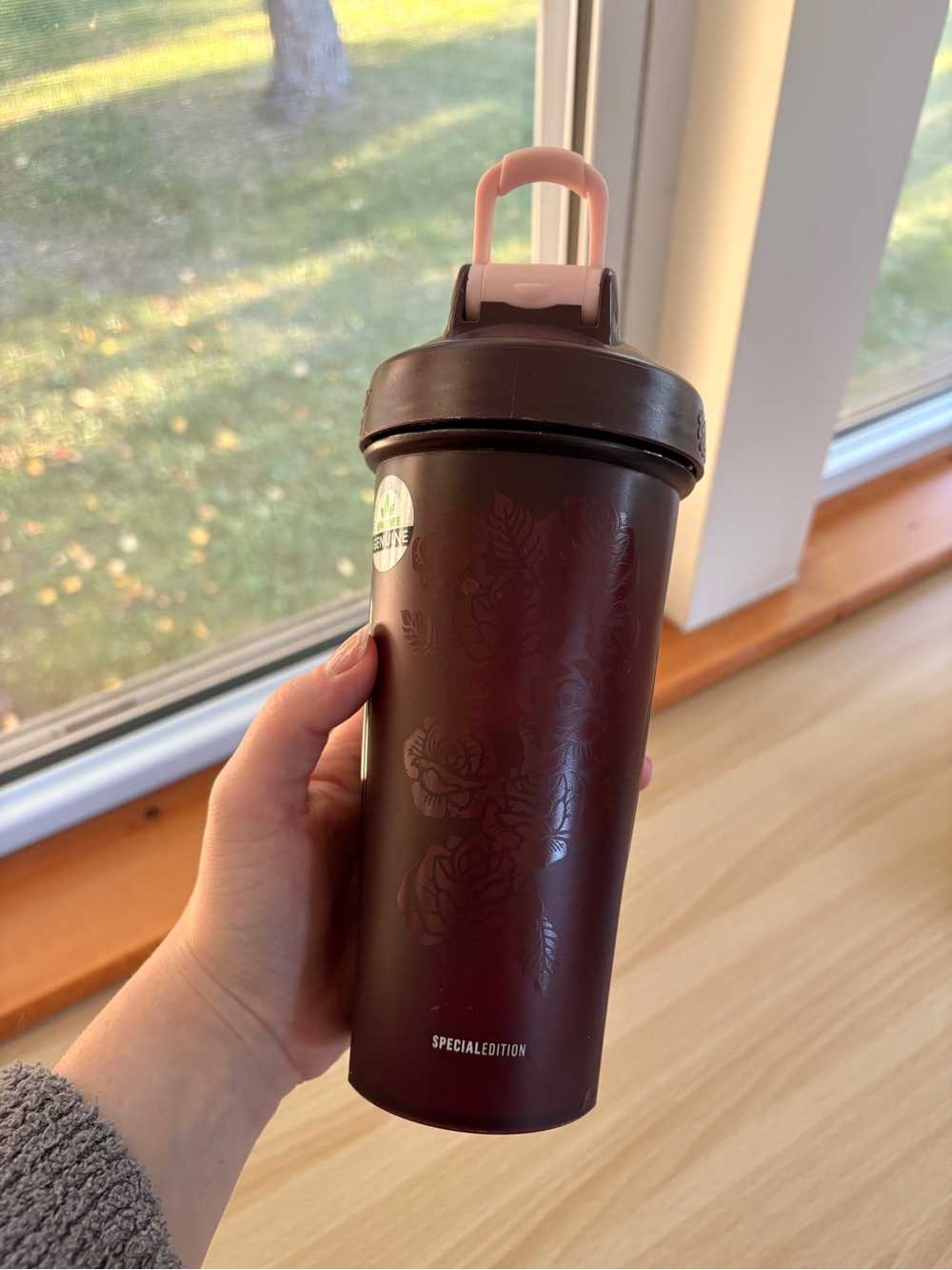 Blender Bottle Special Edition Plum with Rose Design